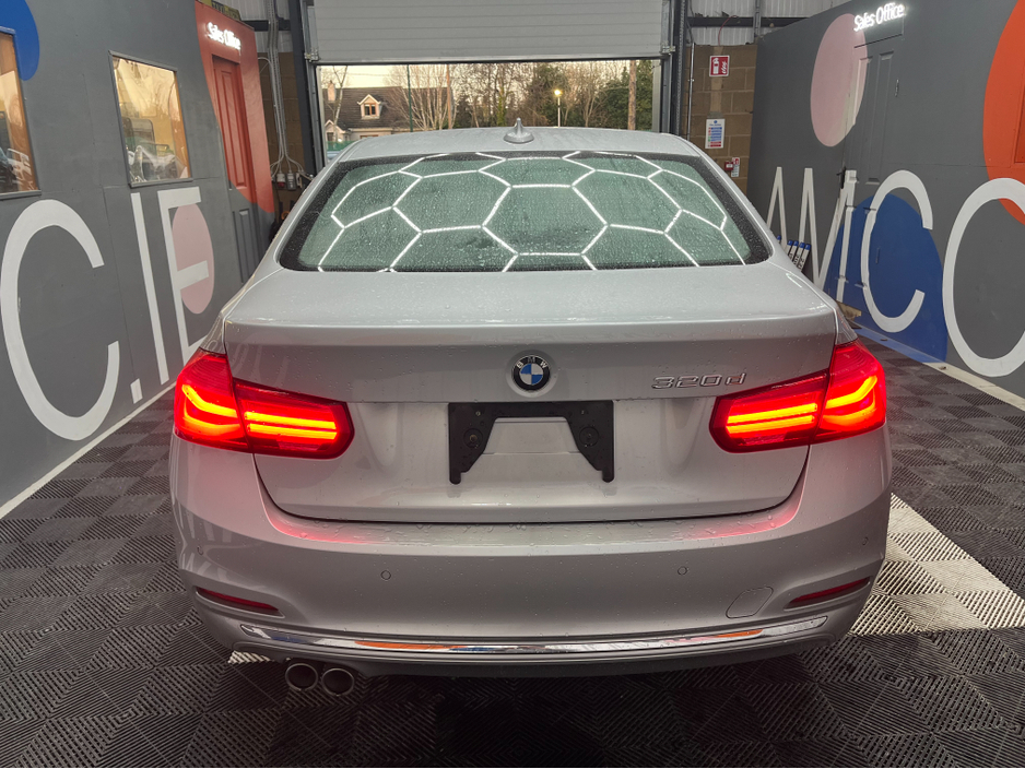 2017 BMW 3 Series €17950 2017 BMW 320D LUXURY 2.0 AUTOMATIC / HEATED SEATS / CRUISE CONTROL REVERSE CAMERA €17,950