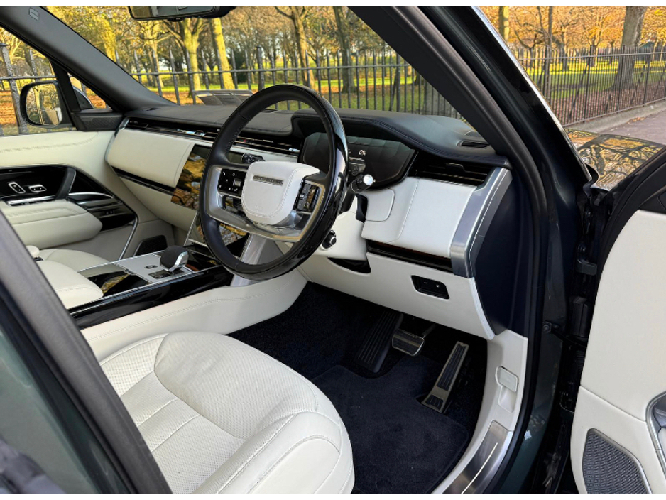 2025 Land Rover Range Rover Sport 3.0 P460 AUTOBIOGRAPHY WITH PERLINO LEATHER €159,950