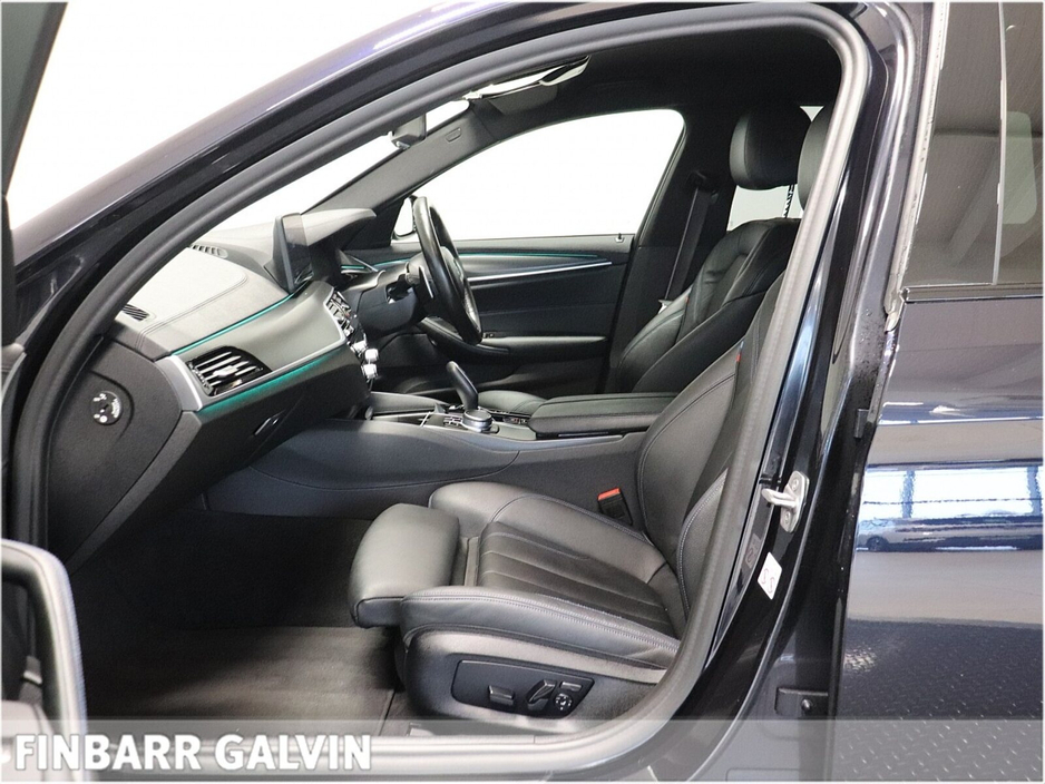 2022 BMW 5 Series 530e M Sport €41,950