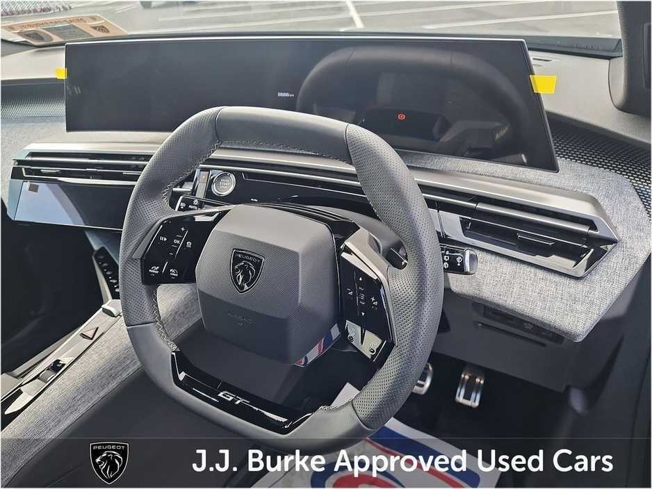 2025 Peugeot 5008 GT Hybrid 145bhp €52,950