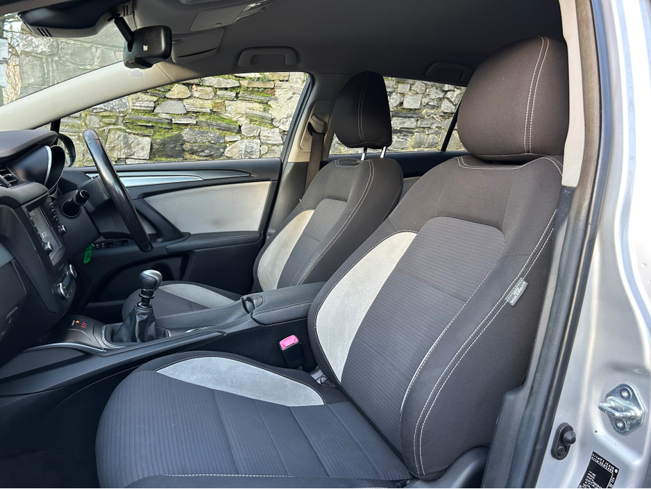 2016 Toyota Avensis 2.0 D-4D OVERMOUNT ED. PLUS 141BHP BUSINESS EDITION €8,495