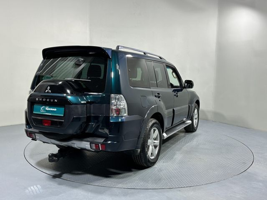 2017 Mitsubishi Pajero 3.2 DiD LWB 2 Seater N1 Commercial €27,500