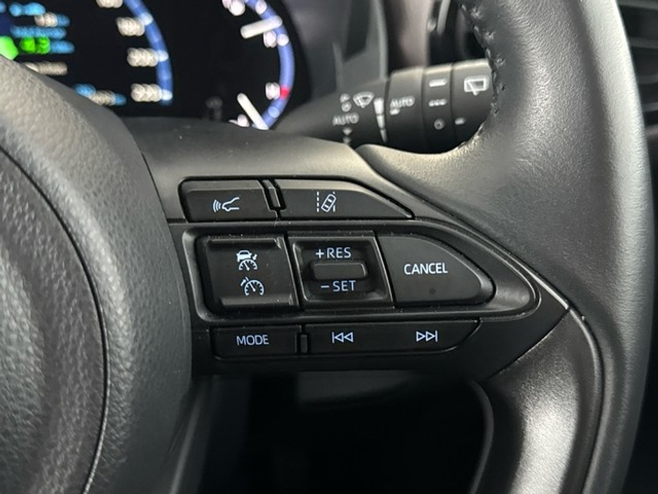 2024 Toyota Yaris Cross SOL Hybrid Top of the range €31,950