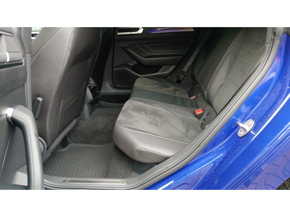 2025 Volkswagen Arteon 2.0TDI D7F 150HP R-LINE SHOOTING BRAKE, LAPIZ BLUE. €54,950