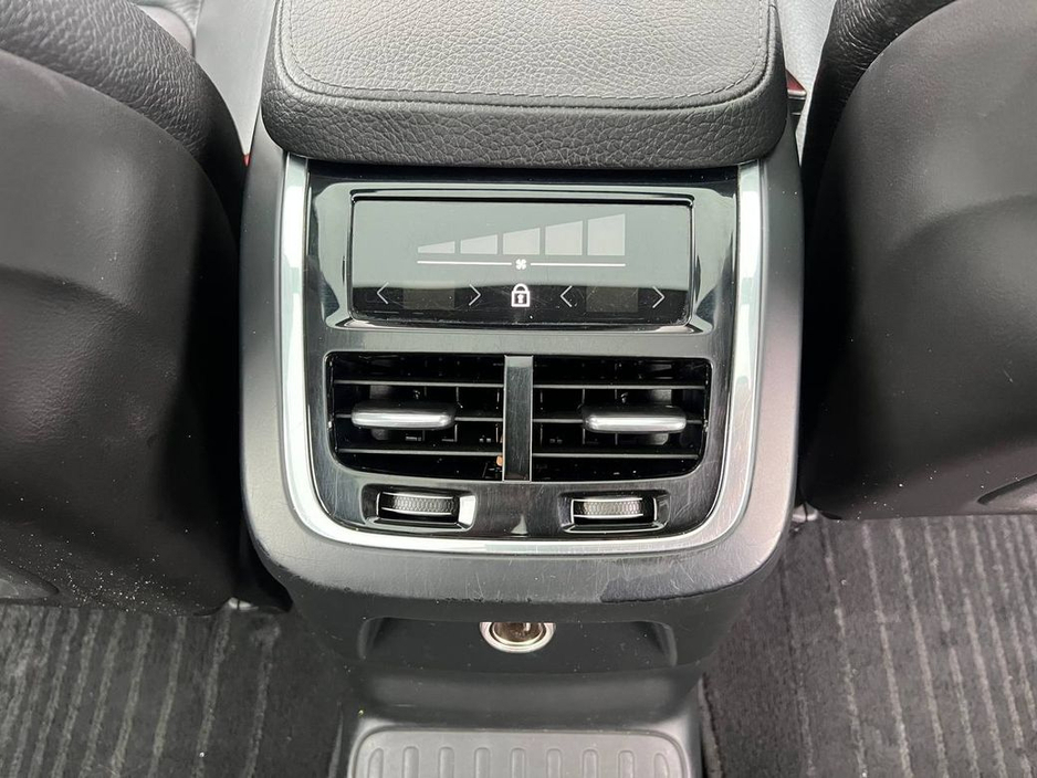 2018 Volvo XC90 MOMENTUM T8 TWIN ENGINE 2.0 PHEV AWD * HIGH SPEC * // 7-SEATER // OPENING PAN ROOF // LEATHER INTERIOR €34,900