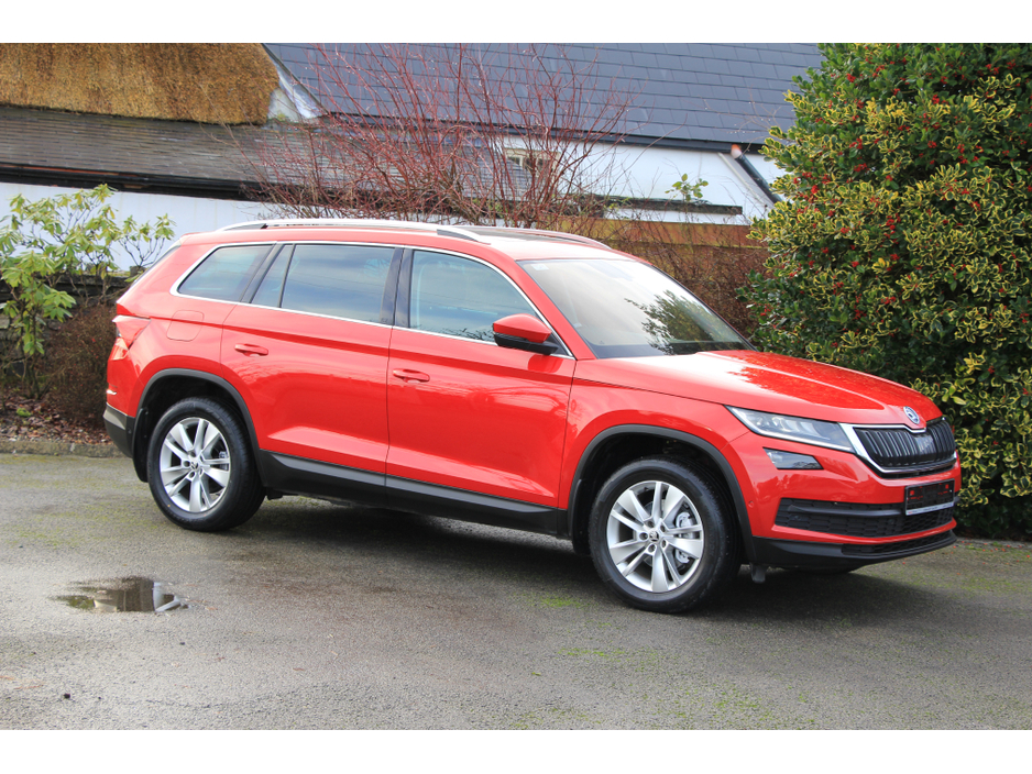 2018 Skoda Kodiaq DSG * Low KMs *Sunroof * 7 seats Huge spec €28,950