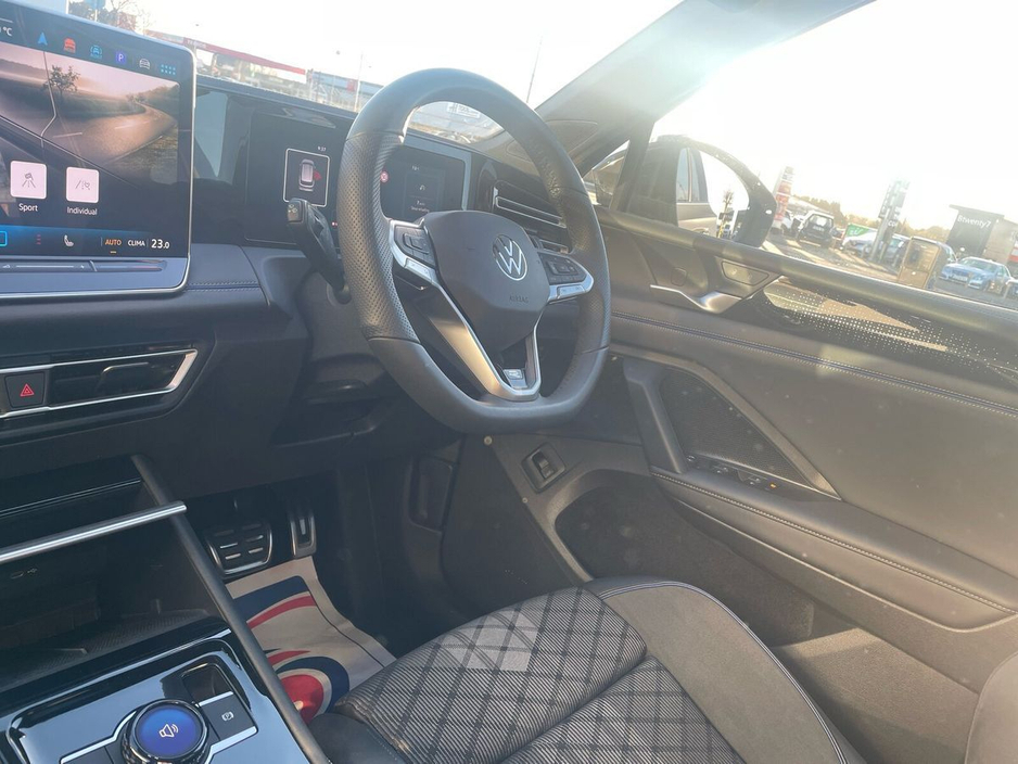 2025 Volkswagen Tiguan R-LINE 75 2.0TDI DSG 150HP €54,975