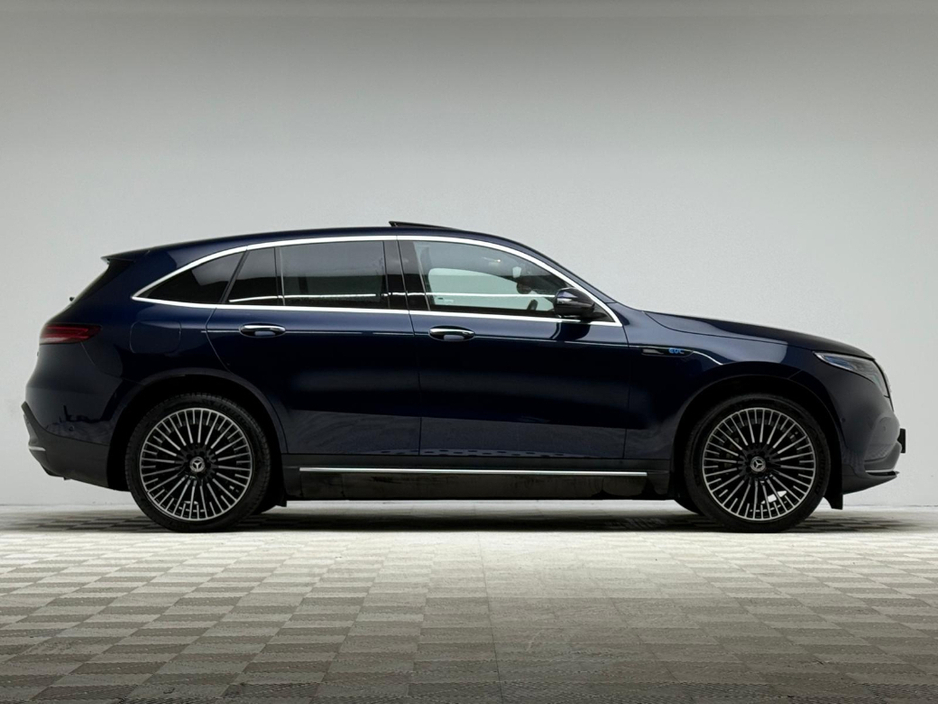 2023 Mercedes-Benz EQC 400 AMG LINE PREMIUM 4MATIC €42,990