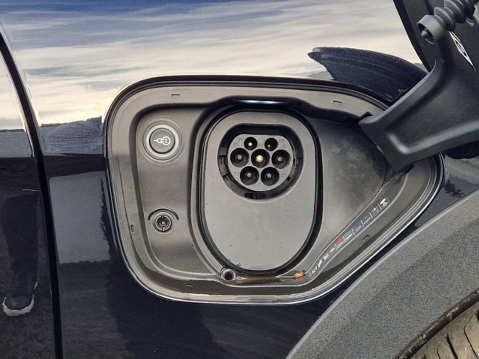 2023 Porsche Taycan 4S Cross Turismo 93KWH €69,995