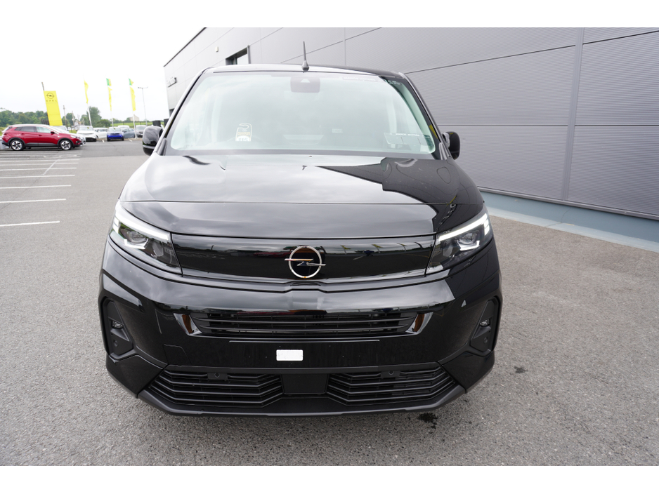 2026 Opel Combo SPORTIVE 1.5 D-TURBO €25,000