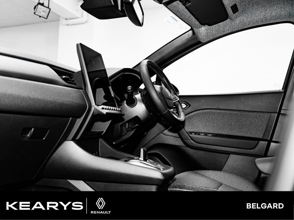 2026 Renault Captur Order your 261 Techno Full Hybrid E-Tech 160 TODAY! €36,190