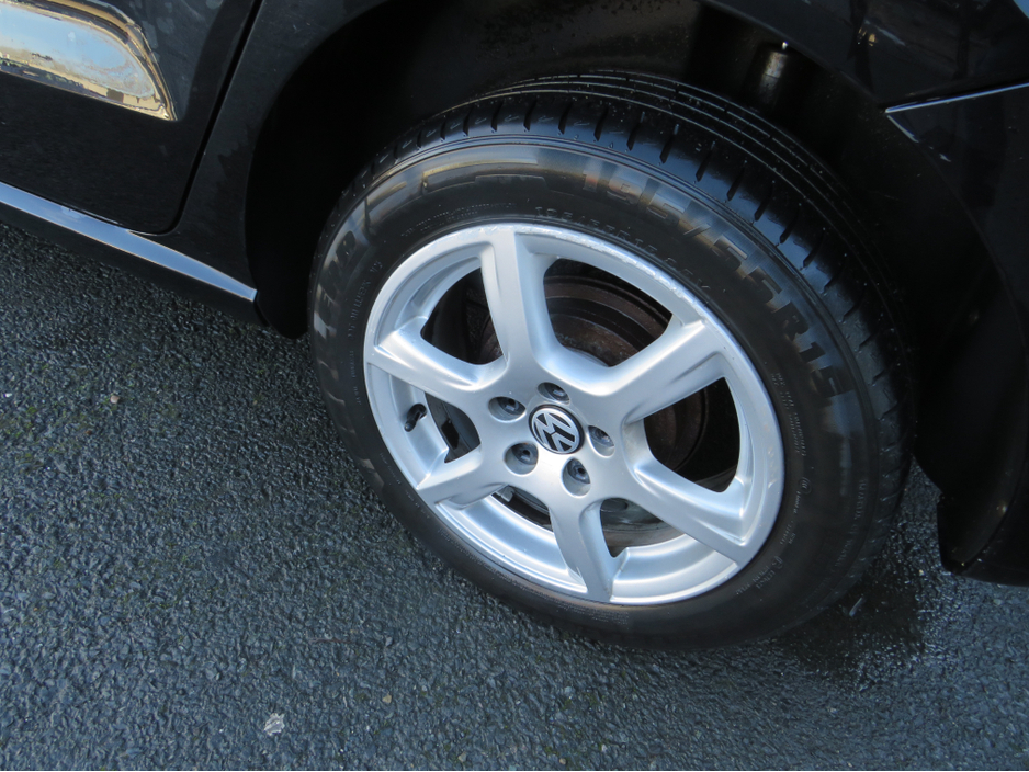 2013 Volkswagen Polo TRENDLINE 1.2 MANUAL 5DR BLACK NCTD  27 €5,999