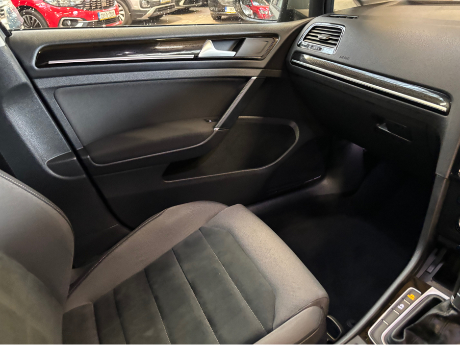 2018 Volkswagen Golf Automatic DSG  Bluemotion Hiline only 34000 kms €19,499