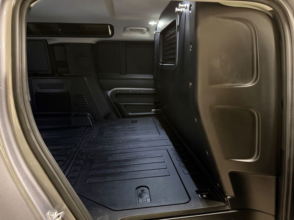 2023 Land Rover Defender 3.0 D300 COMMERCIAL 2 SEATER N1=LOW MILES//HUGE SPEC//1 OWNER=FULL LAND ROVER SERVICE HISTORY=TAILORED FINANCE PACKAGES AVAILABLE=TRADE IN'S WELCOME €64,995