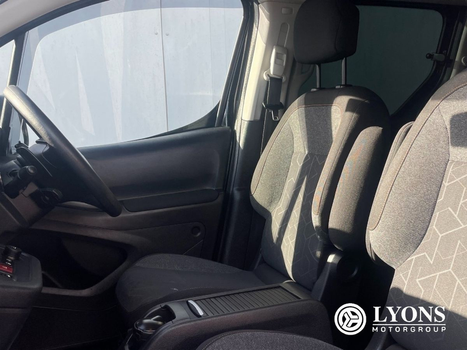 2018 Peugeot Partner Tepee 1.6 BlueHDi 5 seater AUTO €17,500