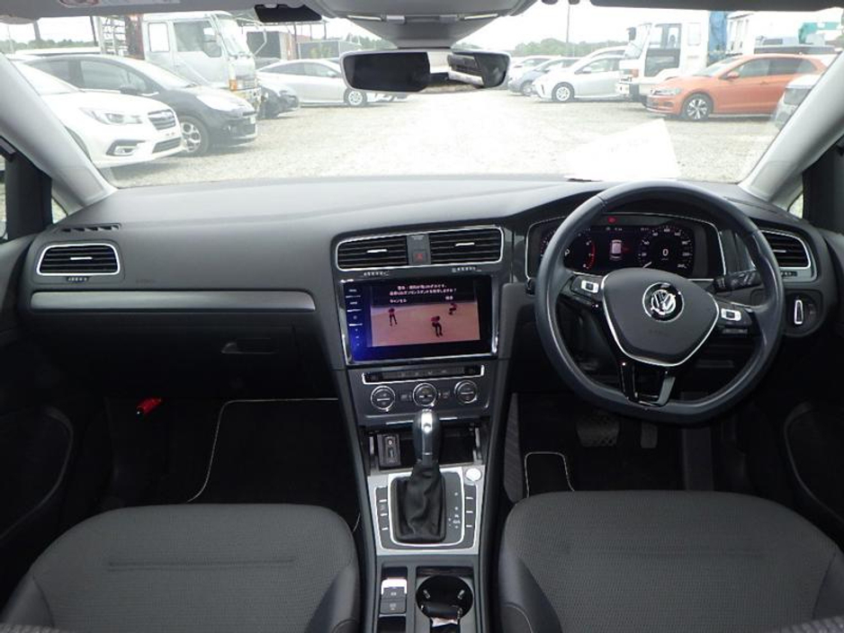 2018 Volkswagen Golf 182 TSI ComfortLine Tech-Edition €17,750