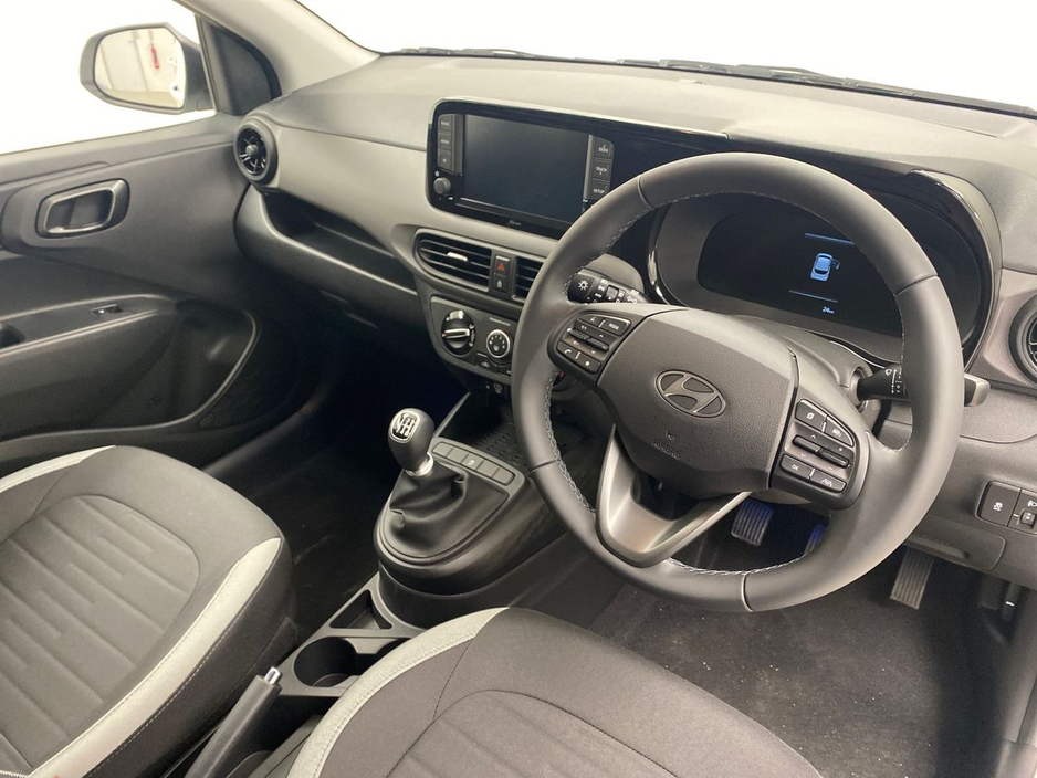 2025 Hyundai i10 FL Deluxe Plus €25,595