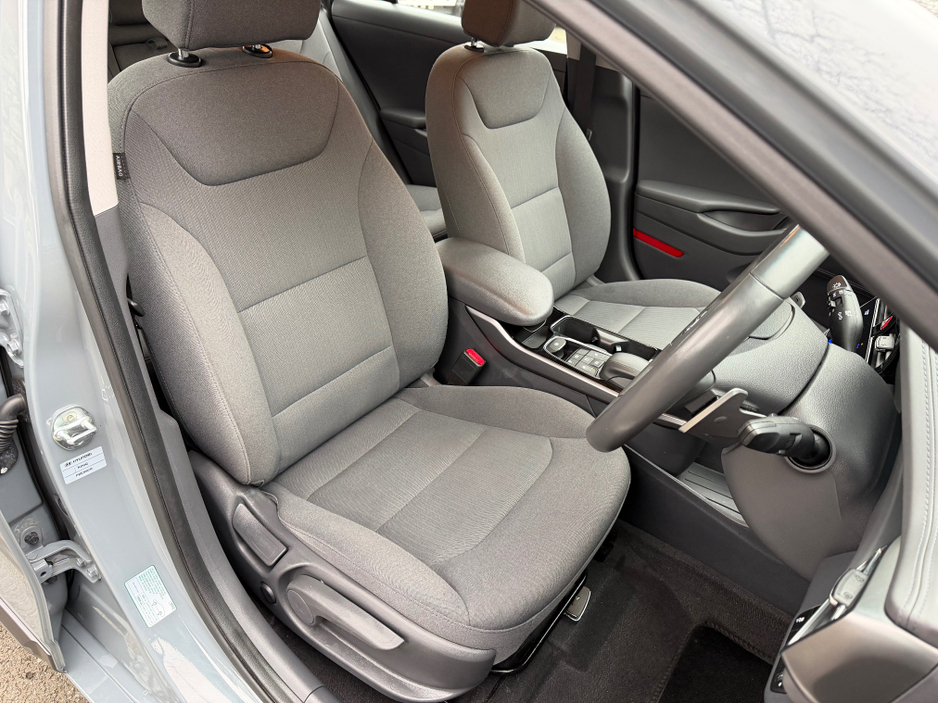 2022 Hyundai Ioniq PREMIUM EV//LOW MILEAGE//HYUNDAI SERVICE HISTORY//SIMI AND AA DEALER €15,900