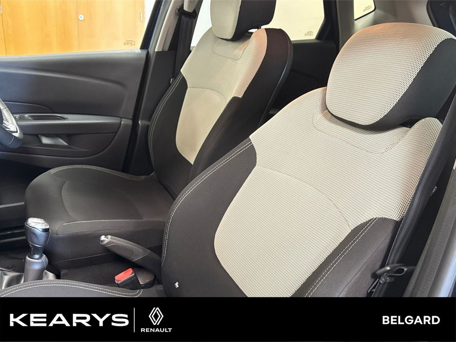 2020 Renault Captur 0.9 TCe 90 ICONIC *Clearance* *Huge Savings* €18,490