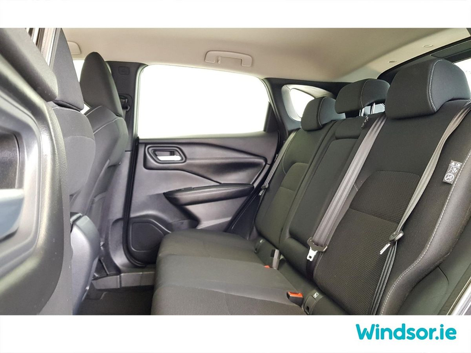 2022 Nissan Qashqai 1.3 PET MILD HYBRID SV €30,495