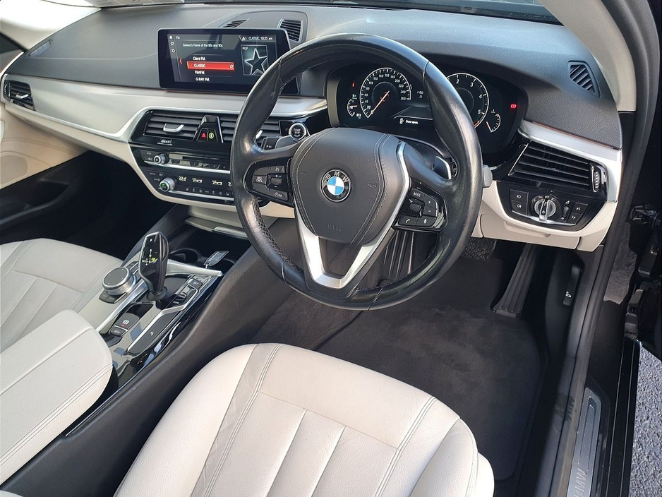 2019 BMW 5 Series 520d SE Auto €27,995