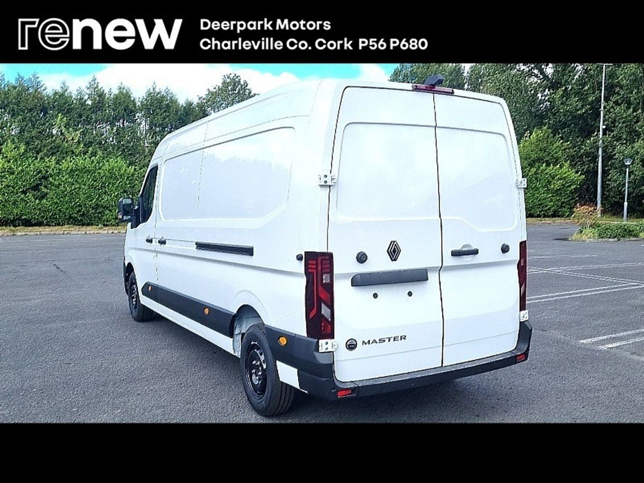 2025 Renault Master Advance LM35 Auto 170 bhp €40,600