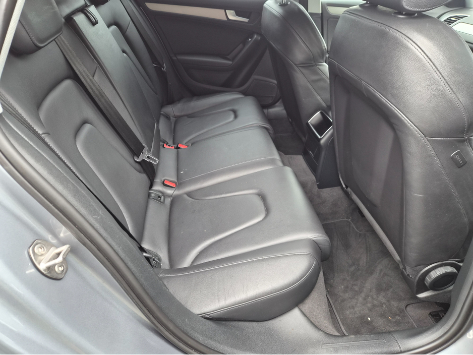 2015 Audi A4 A4 AVANT 2.0 TDI 150 MULTI  AUTO €10,999