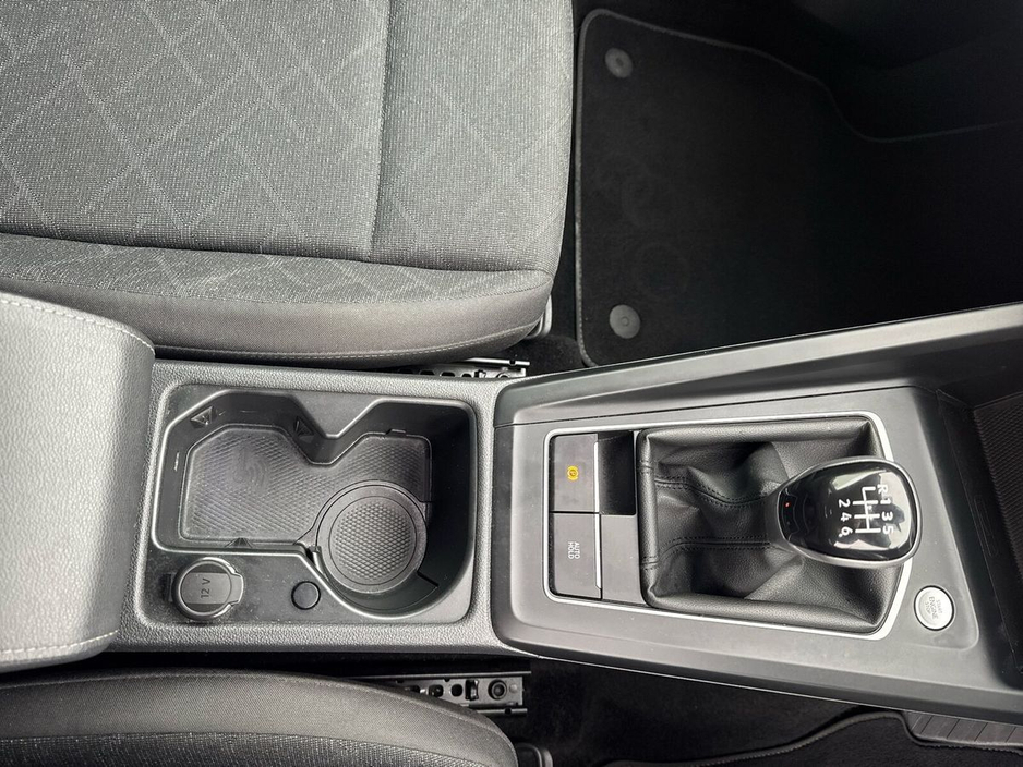 2023 Volkswagen Golf 2.0 TDI 115HP Life €24,975