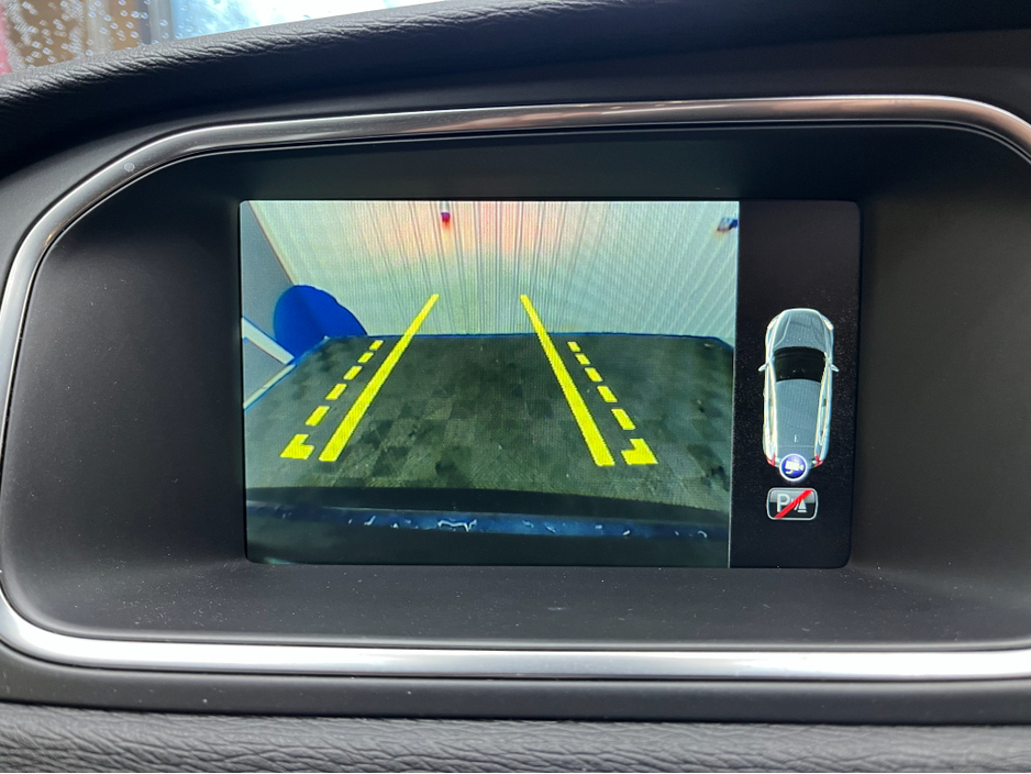 2015 Volvo V40 €11950 2015 VOLVO V40 T4 SE 1.6 AUTOMATIC / CRUISE CONTROL / REVERSE CAMERA / ELECTRIC MEMORY & HEATED SEATS €11,950