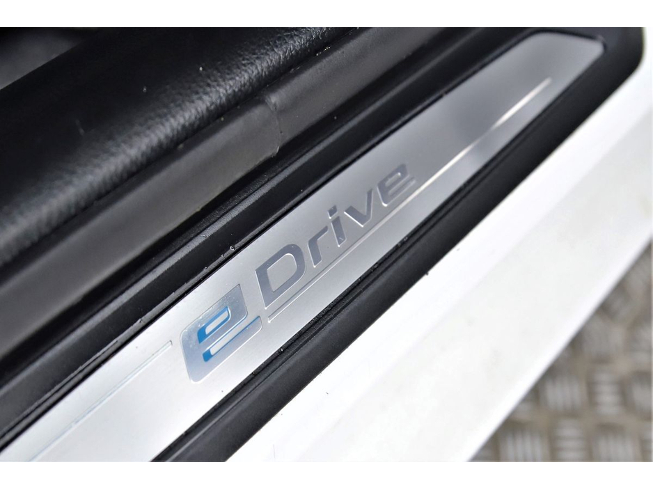 2016 BMW 3 Series 330E MOTOSPORT PLUG-IN HYBRID *ALCANTARA SPORT MEMO SEATS*HEAD-UP DISPLAY*360PAN CAM*