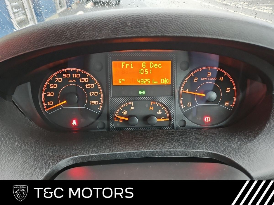 2023 Peugeot Boxer BOXER 335 L3 H2 2.2 Diesel *Price Quoted is Including VAT* €29,995