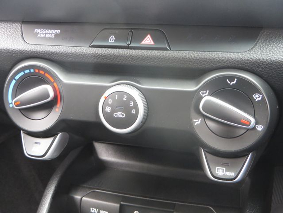 2019 Kia Stonic K2 5DR // ONLY 28k KMS // €16,950