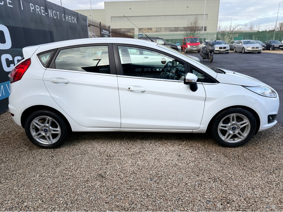 2013 Ford Fiesta ZETEC - 1.2 - LOW MILES - FULL SERVICE HISTORY €7,995