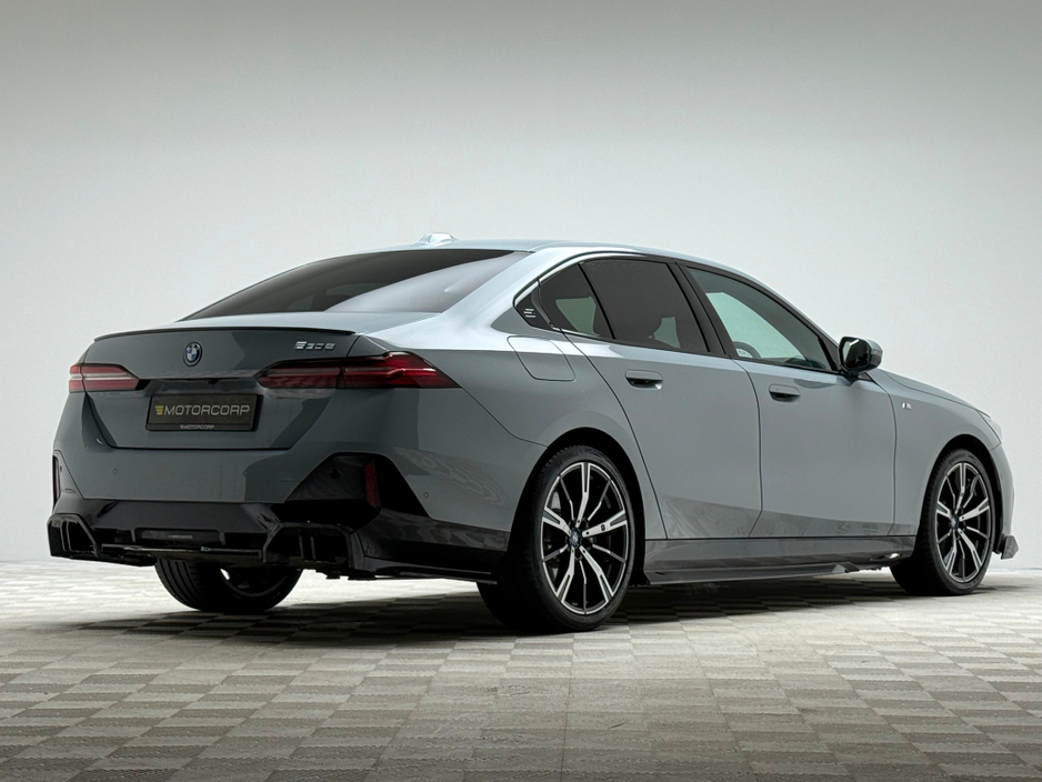 2025 BMW 5 Series 530E M SPORT €71,990