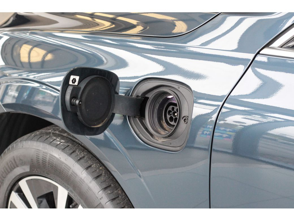 2021 Volvo XC60 T6 Inscription Expression €38,899