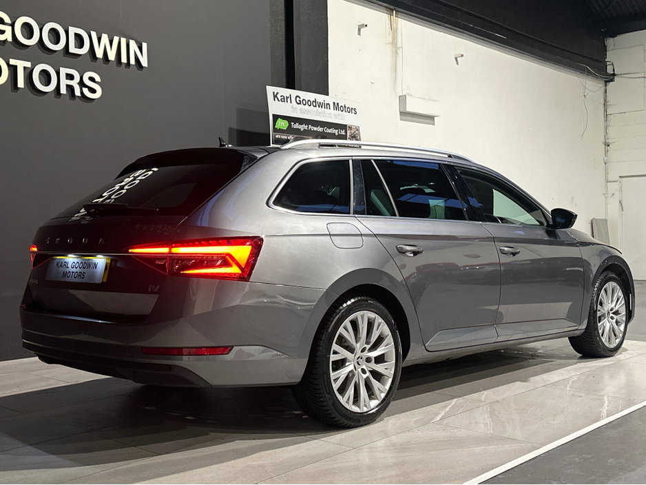 2023 Skoda Superb ESTATE E-HYBRID AUTOMATIC €29,950
