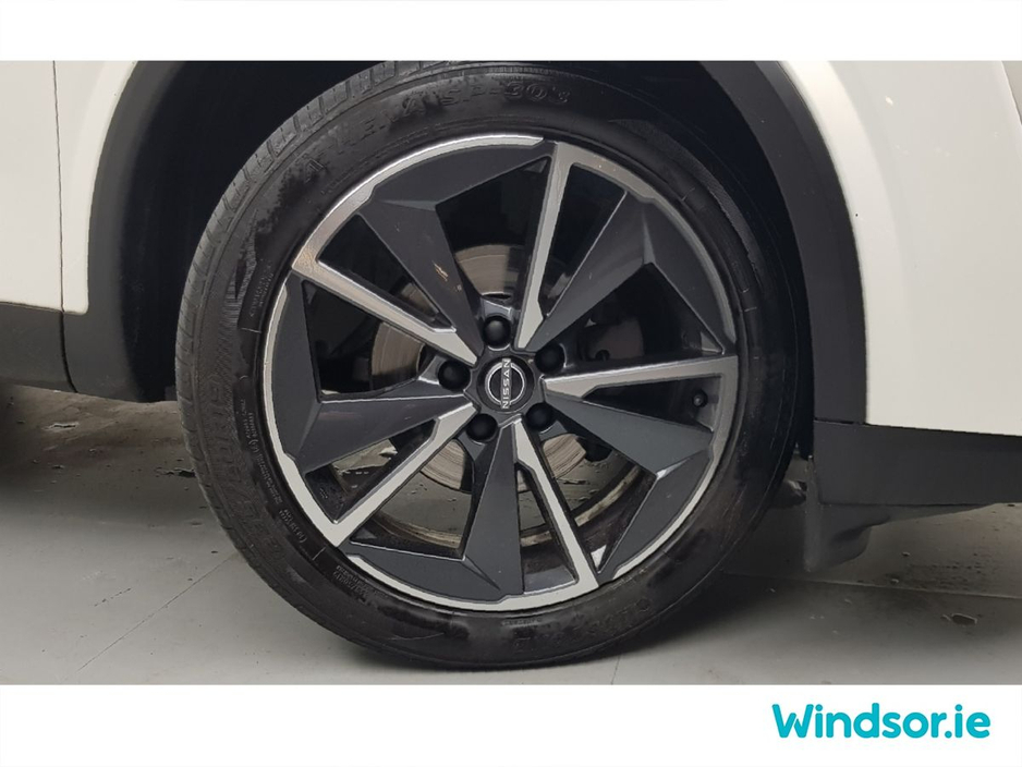 2022 Nissan Qashqai 1.3 PET MILD HYBRID SV Tech €28,995