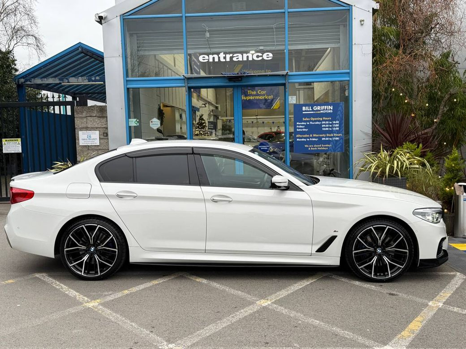 2018 BMW 5 Series 530e M-SPORT COMPETITION 2.0 HYBRID // VERY LOW MILEAGE // 360 PARK ASSIST // LEATHER POWERED HEATED SEATS €29,950