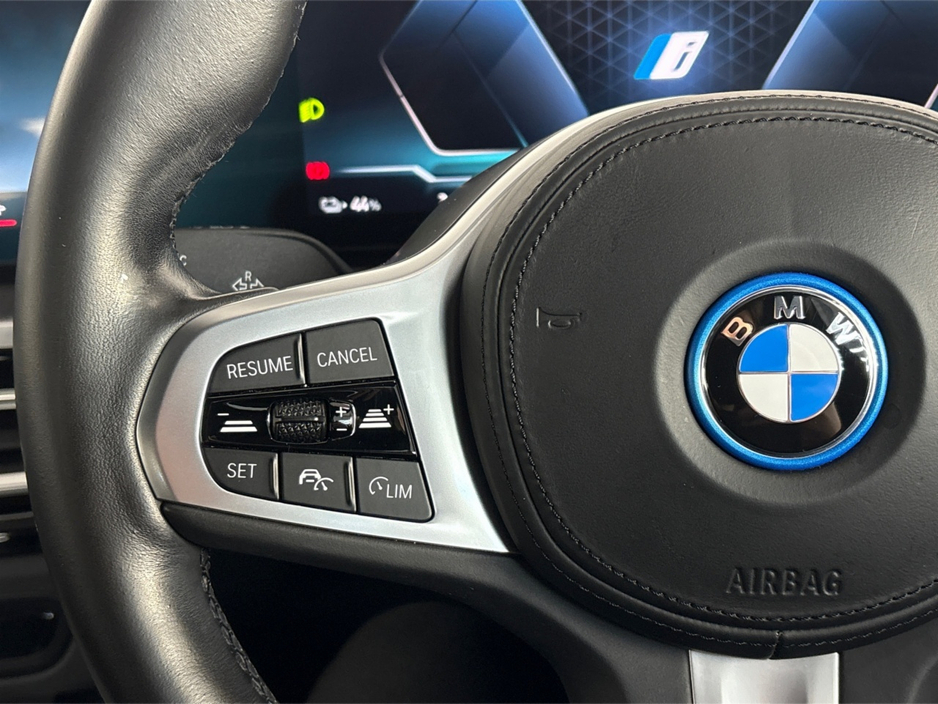 2022 BMW i4 EDRIVE40 M SPORT **LEATHER HEATED SEATS**MULTIFUNCTIONAL STEERING WHEEL**FULL DIGITAL DASH**CRUISE CONTROL**APPLE CAR PLAY**DRIVE MODES**AUTO LIGHTS**AUTO HOLD**ELECTRIC TAILGATE**ISOFIX** €35,795