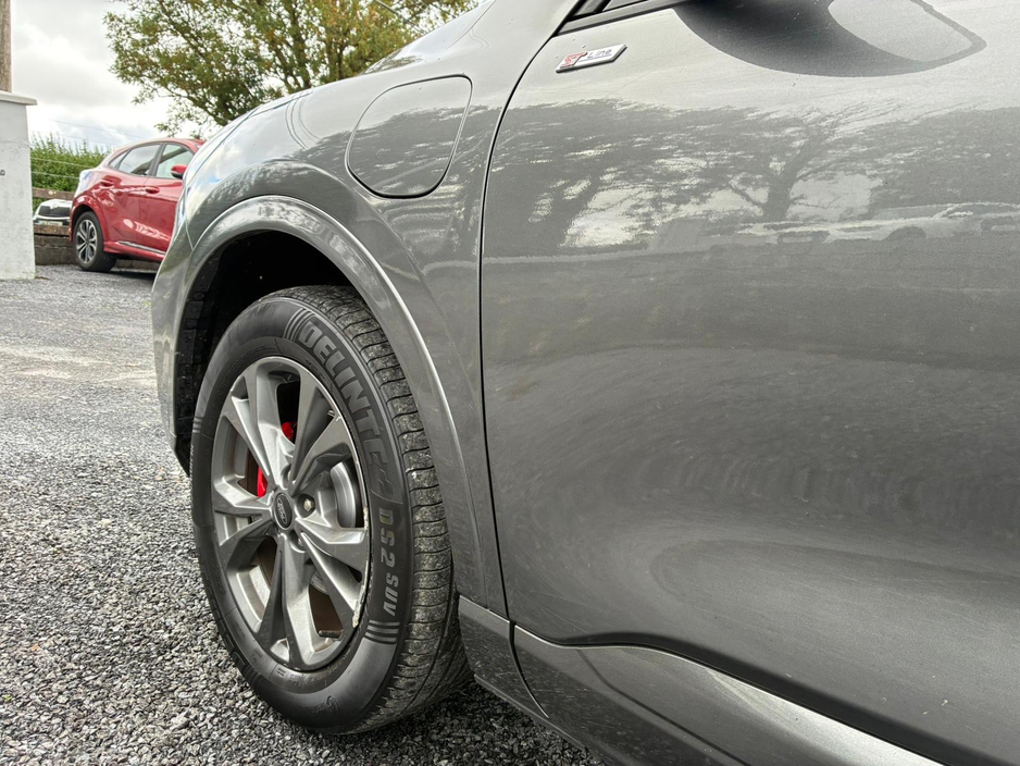 2023 Ford Kuga ST-LINE 2.5 PHEV €24,950