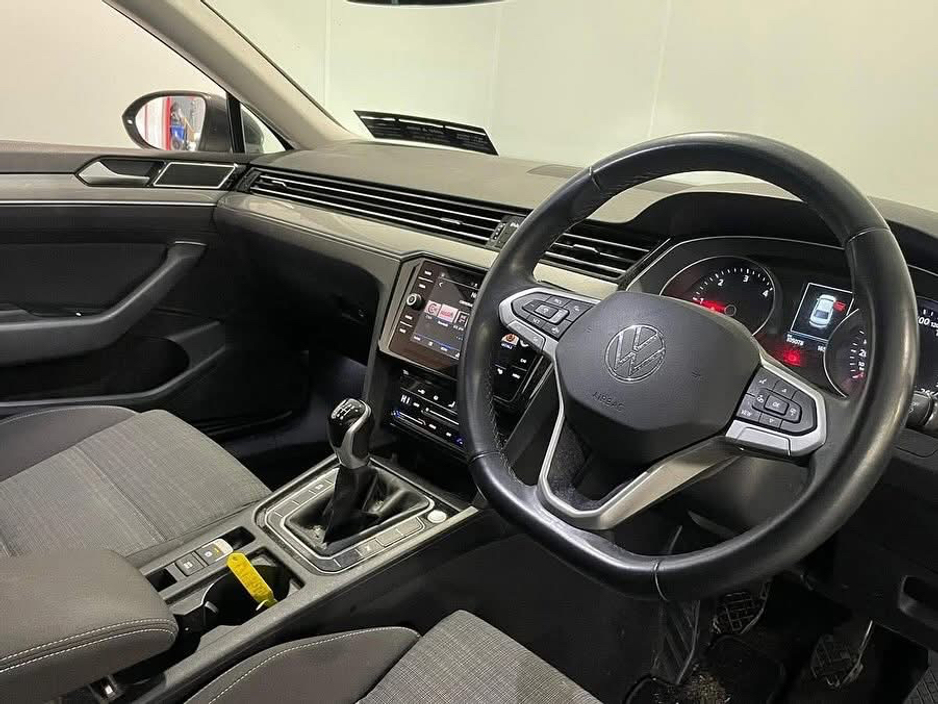 2022 Volkswagen Passat BUSINESS 2.0 TDI MANUAL 6SPEED FWD 150 4DR €27,900