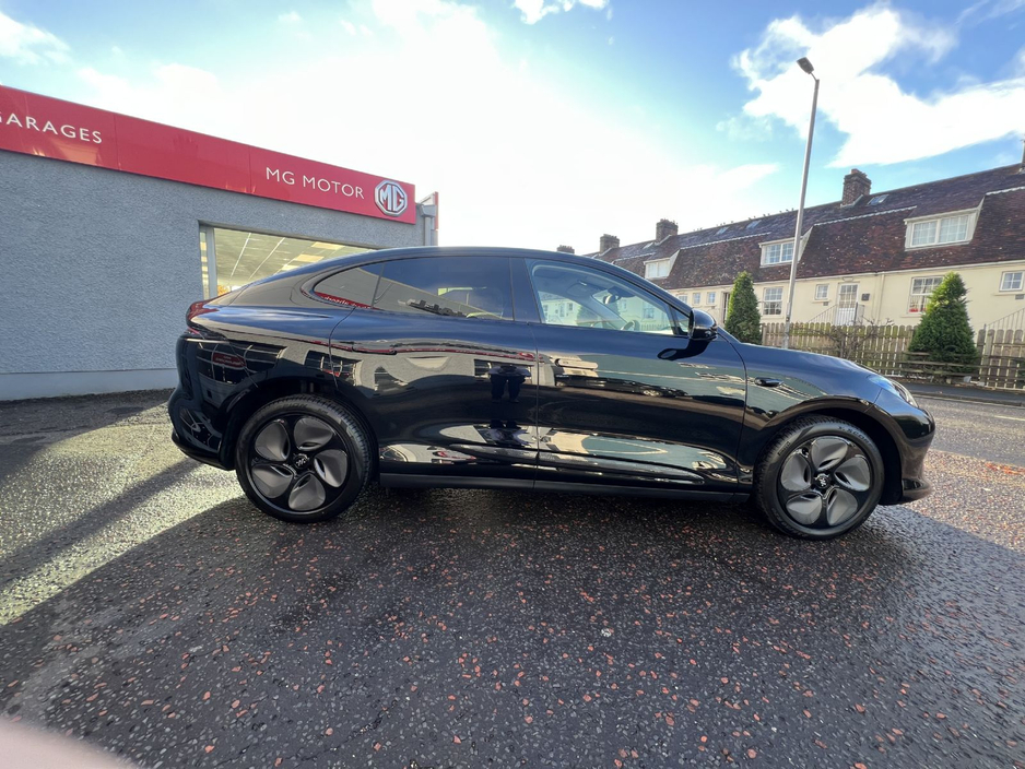 2025 MG MG IM6 LONG RANGE