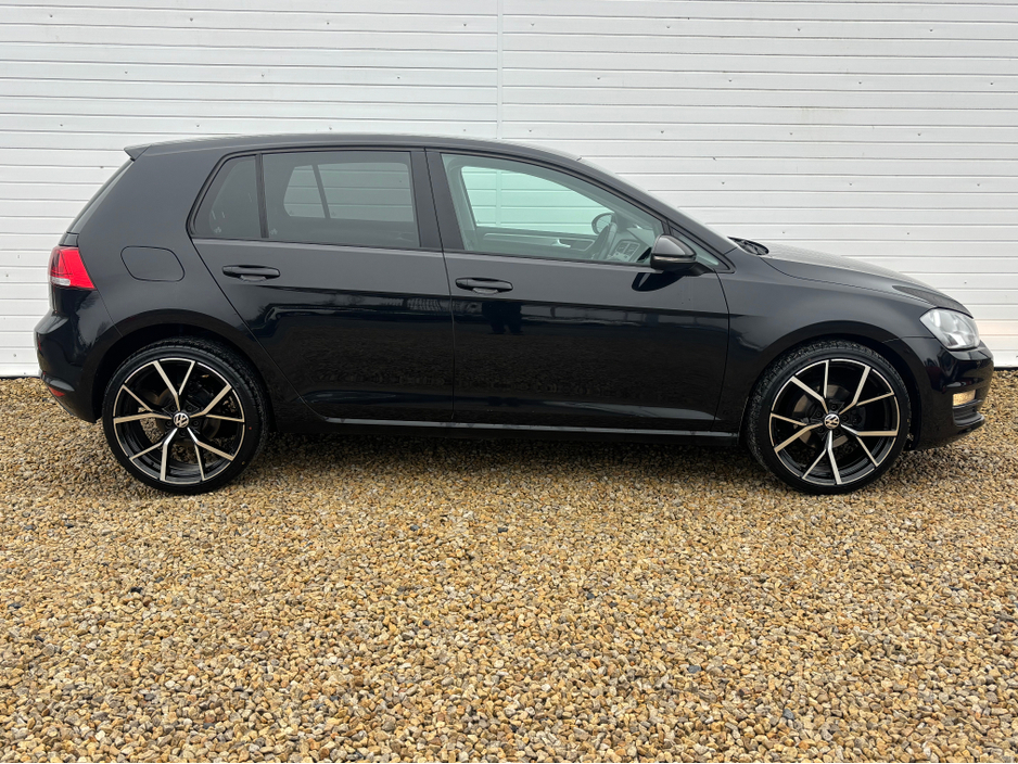 2015 Volkswagen Golf 1.6 TDI MATCH BLUEMOTION 105PS 5 5DR €11,950