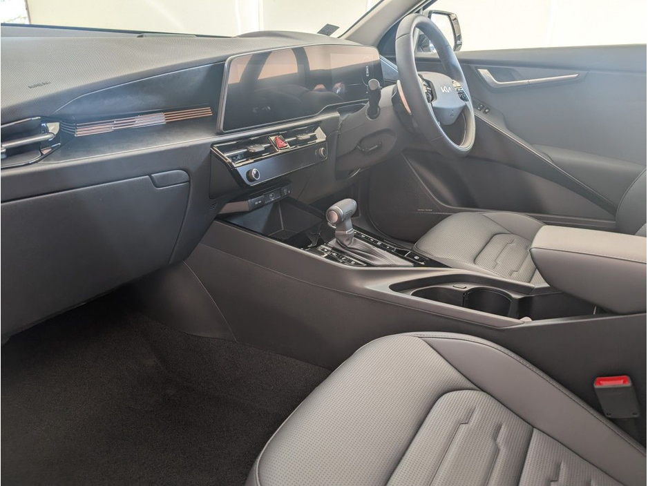 2026 Kia Niro PHEV Special Edition (Sunroof) €43,500