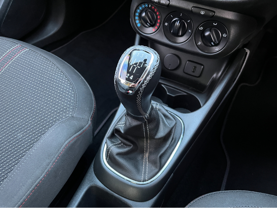 2019 Opel Corsa SRI OPC LINE 1.4 PETROL 3DR //APPLE CARPLAY//OPEL SERVICE HISTORY// €11,950