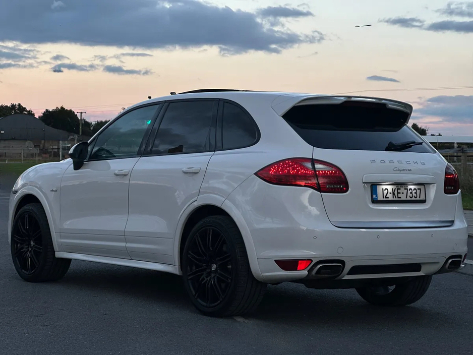 2012 Porsche Cayenne 3.0 V6 5DR 2ST €21,995