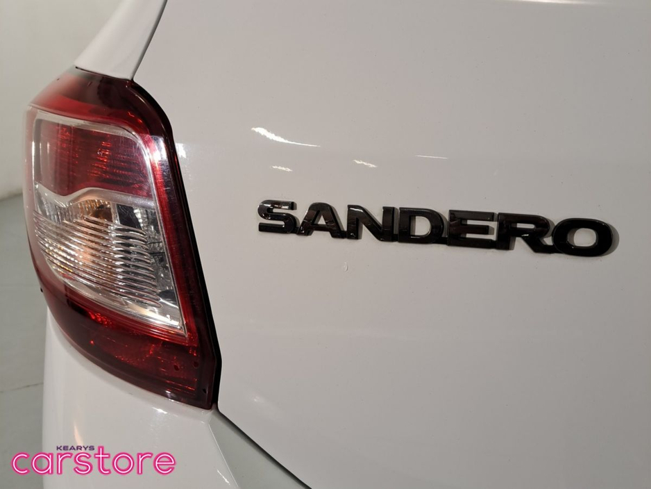2015 Dacia Sandero Stepway TCe 90 S&S SIGNATURE €10,380
