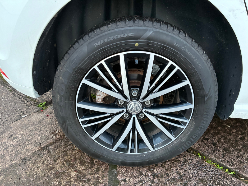 2016 Volkswagen Polo 1.2i TSI Petrol AllStar Automatic €13,500