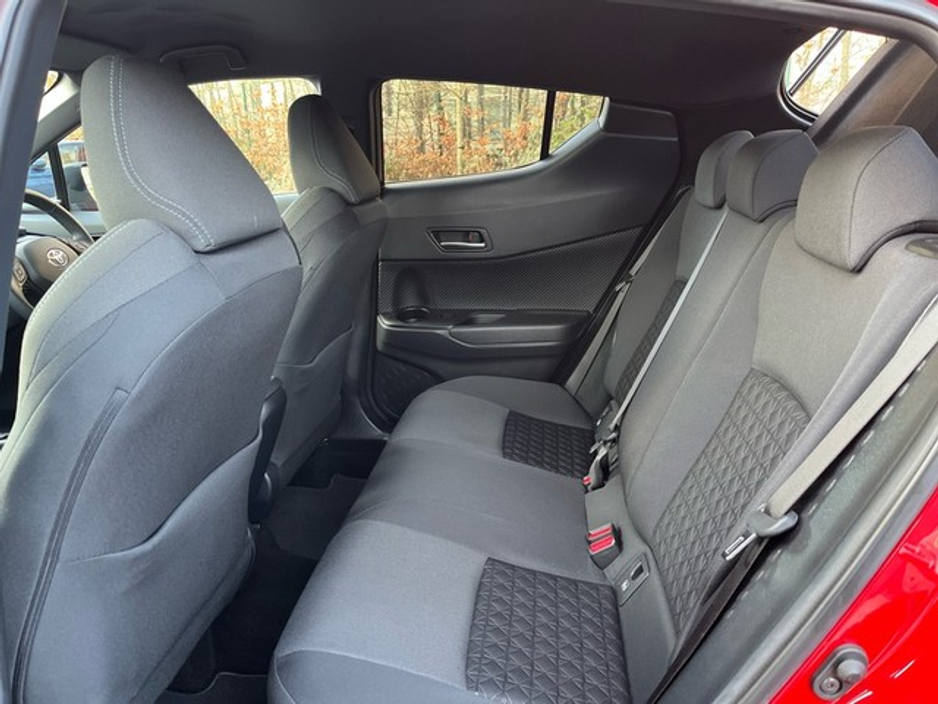 2022 Toyota C-HR 1.8 HYBRID SPORTMONO 4DR SPORT AUTO €26,950