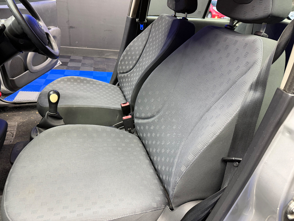 2005 Nissan Micra 1.0 SV €2,000